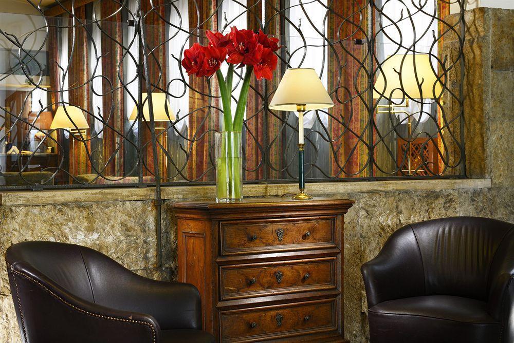 Hotel Commodore Róma Kültér fotó