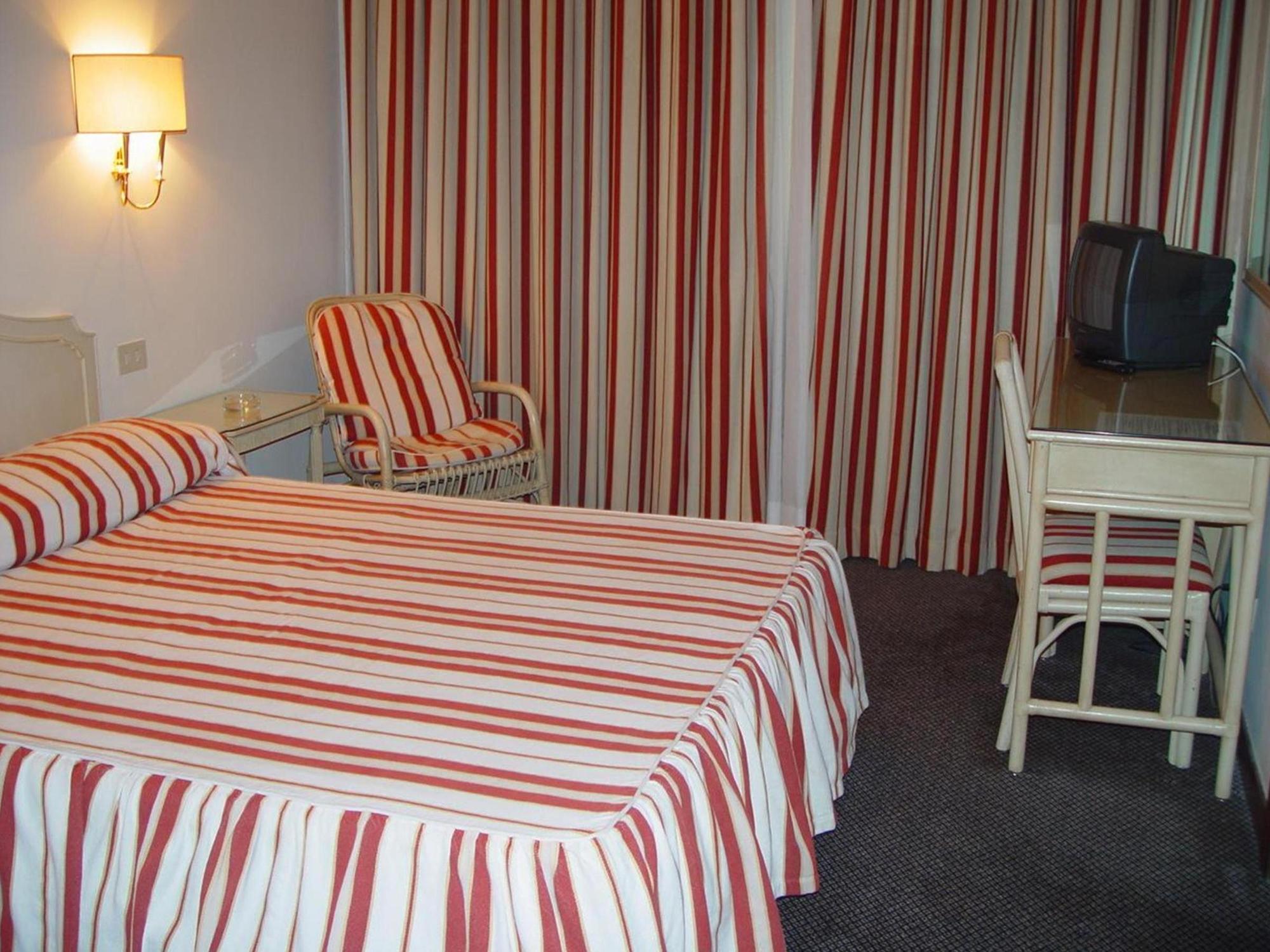 Hotel Commodore Róma Kültér fotó