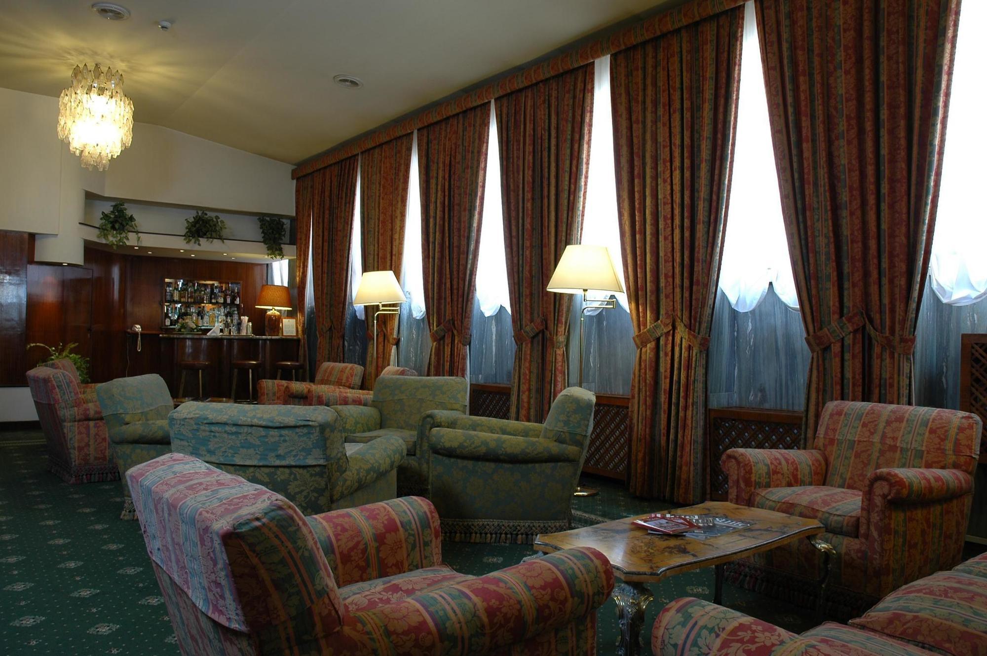 Hotel Commodore Róma Kültér fotó