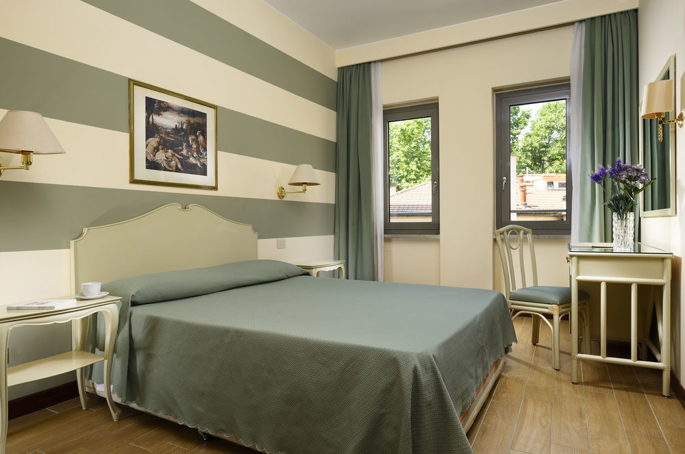 Hotel Commodore Róma Kültér fotó