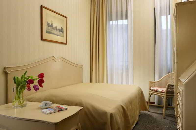 Hotel Commodore Róma Kültér fotó